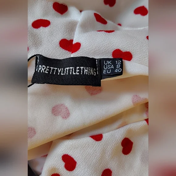 Pretty Little Things | NWT |White Mini Heart Wrap Dress – Size 12❤️ - Picture 9 of 9